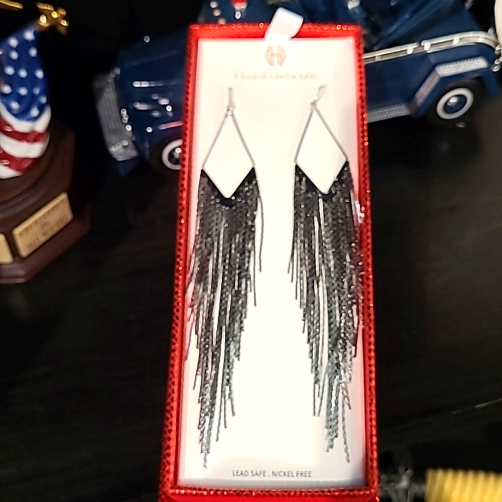 NWT House of Harlow 1960 waterfall earrings
